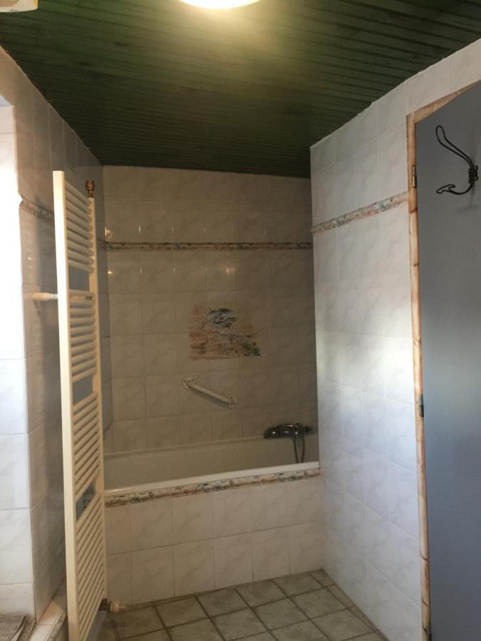 Apartment Joli De 60m2 Avec Balcon A La Campagne Courson-Les-Carrieres